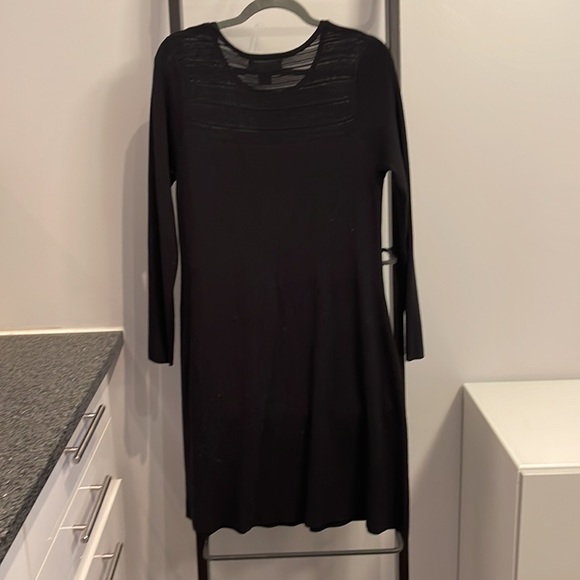 Black, Large, Tahari mid length dress, new with tag - Picture 4 of 5